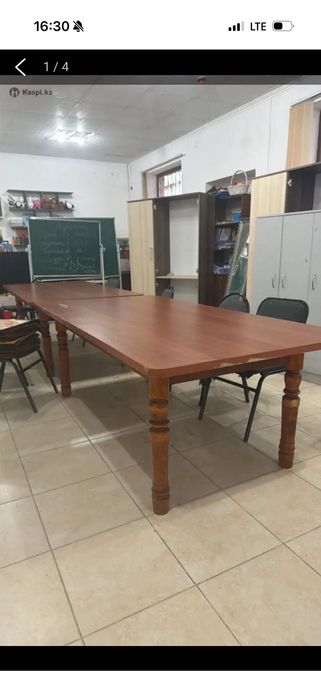 Срочно продаются столы большие