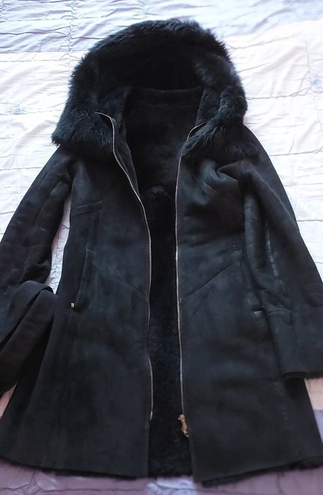 Новая фирменная натуральная дублёнка  на 44-46 размер.