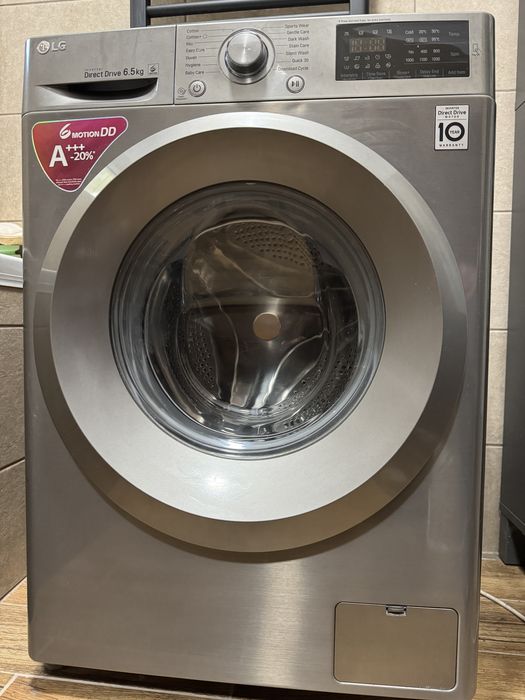 Masina de spalat slim LG F2J5WN7S