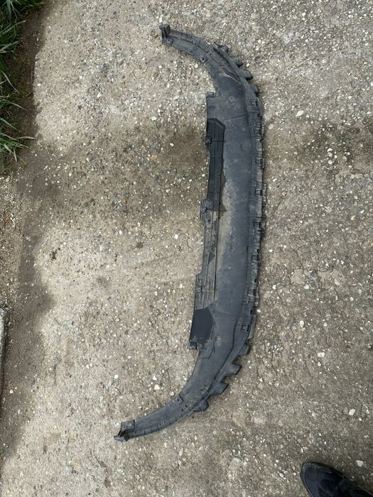 Spoiler inferior bară față vw golf 8.cod:5h0805915.a.