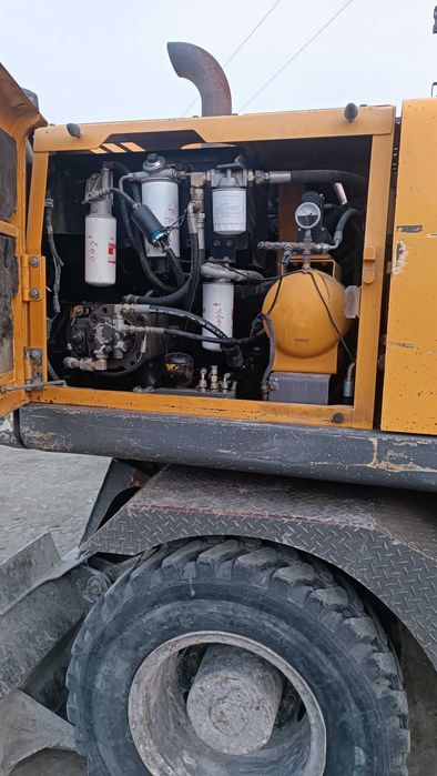 Эксковатор Volvo  145