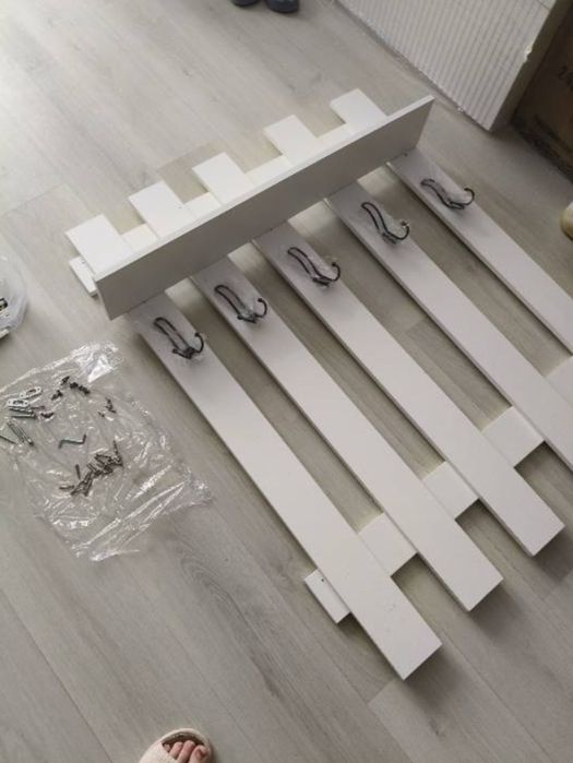 Вешалка настенная новая