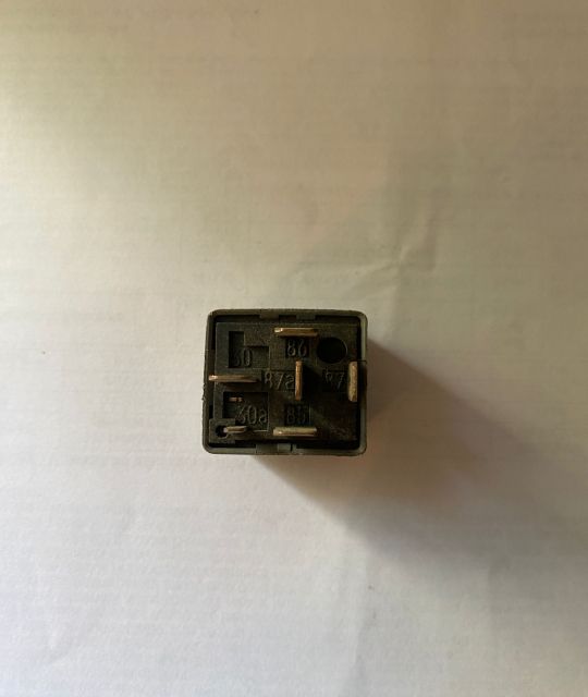 Releu Releu 79 191927841 Volkswagen VW Golf a 4-a generatie seria