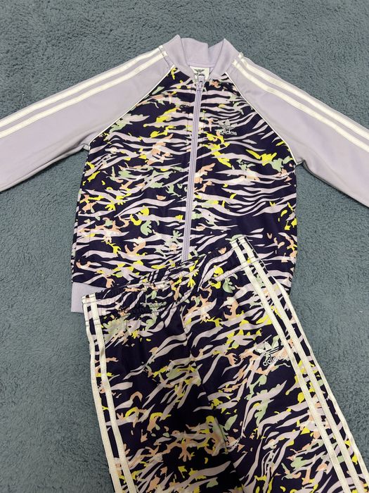 Trening adidas marimea 104