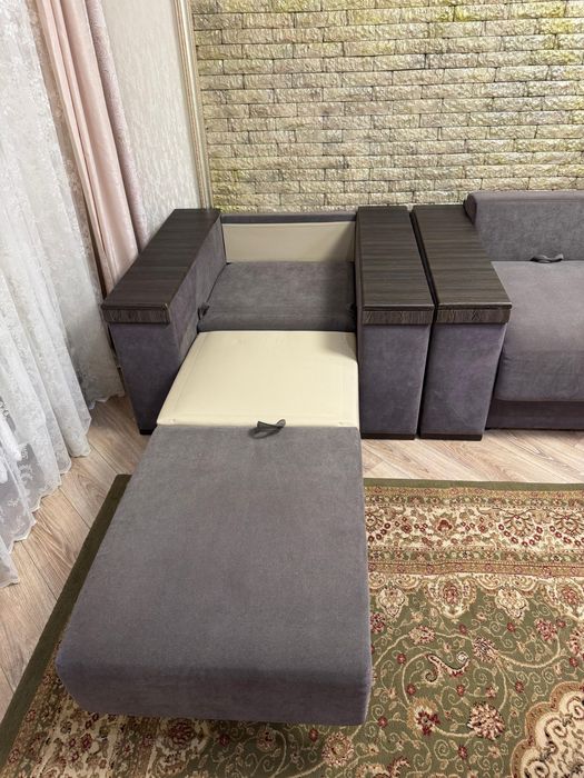 Диван плюс два кресла