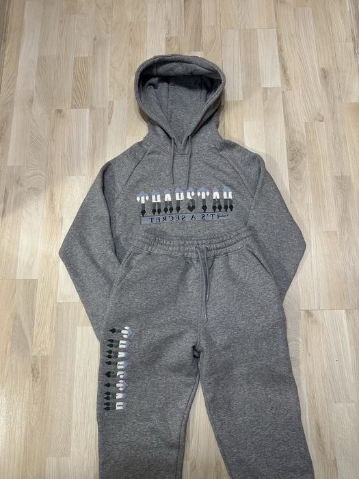 Trapstar екип чисто нов