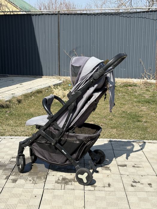 продаю  каляску