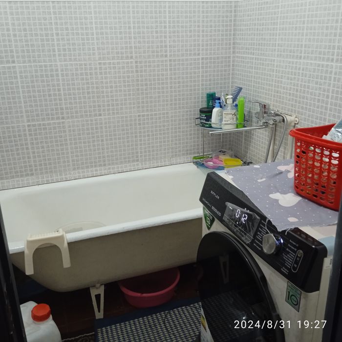 Angren 5/5 2 xonali uy