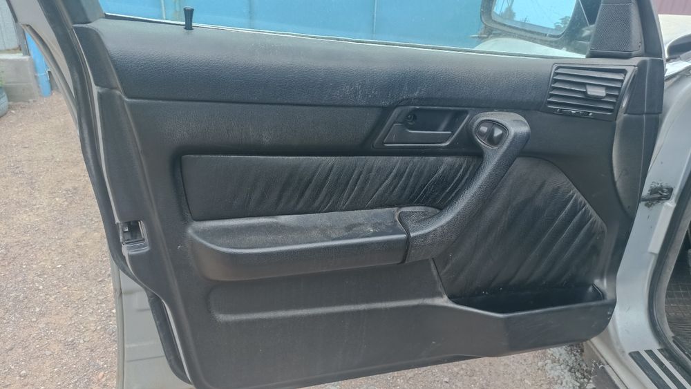 Салон обшивки на БМВ Е34