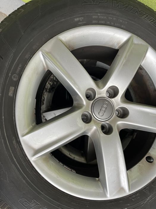 Jante cu cauciucuri de iarna Audi