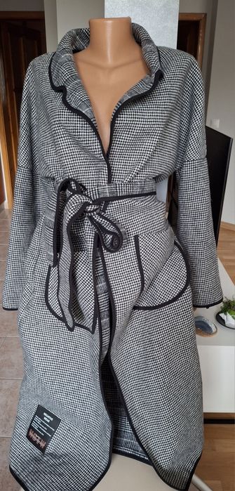 Палто на negative