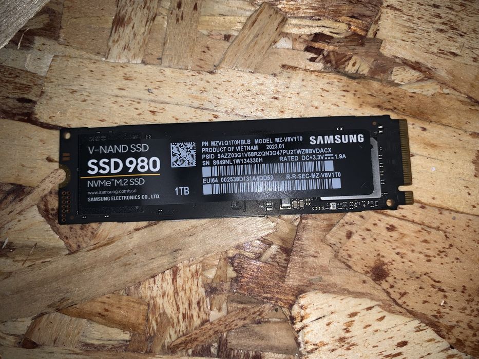 Продам Ssd m2 Samsung 1tb Hdd 4tb