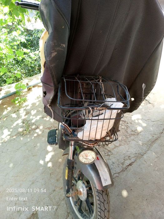 Skuter sotiladi yangi