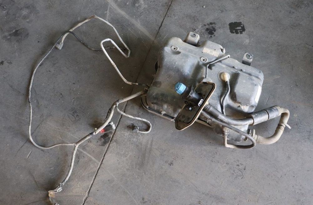 Rezervor cu pompa ADBLUE 2.3 biturbo Renault Master 3 /Movano an 2014+