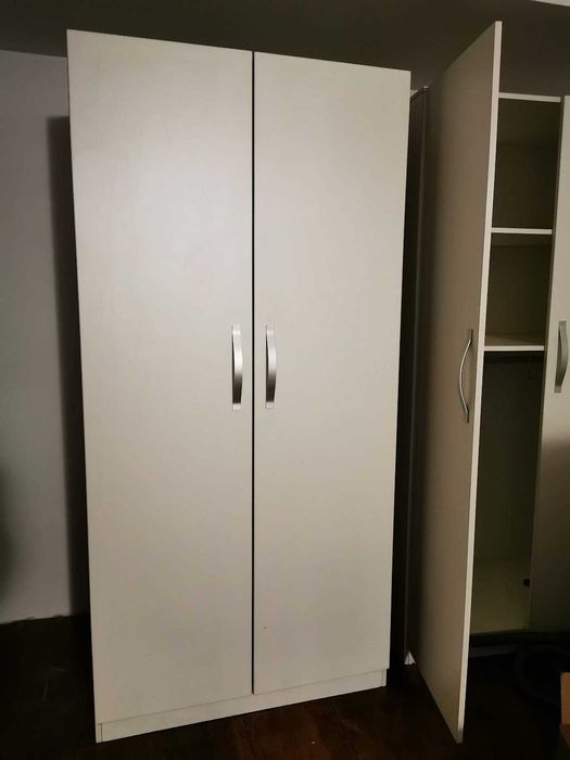 Dulap pal alb de haine