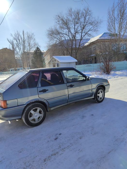 Ваз(Lada) 2114 год выпуска 2005