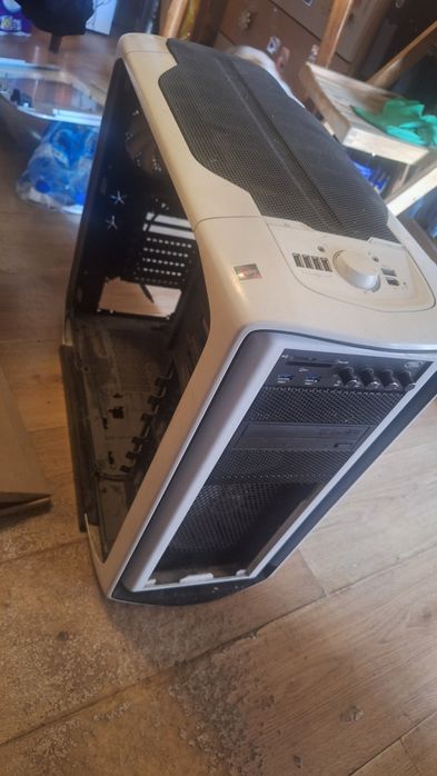 Deepcool Full Tower/Mid Tower компютърна кутия