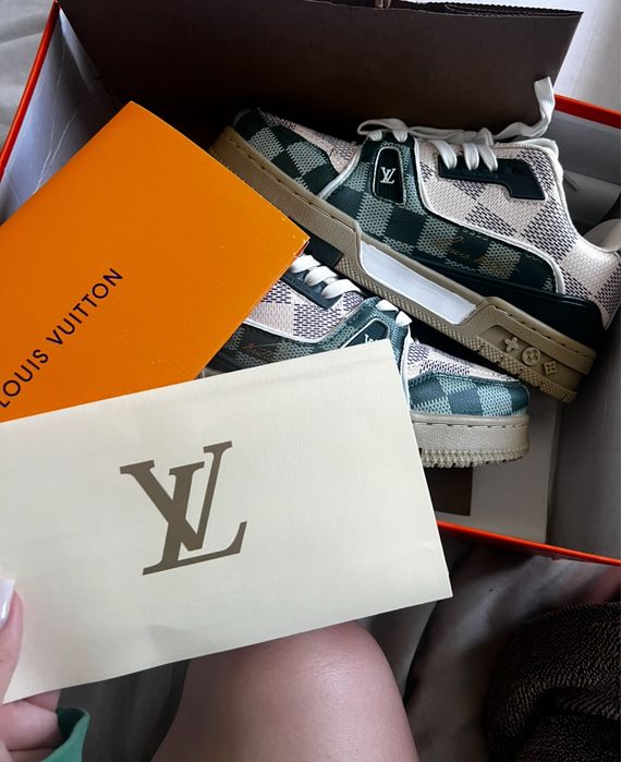 Кроссовки LV новые женские