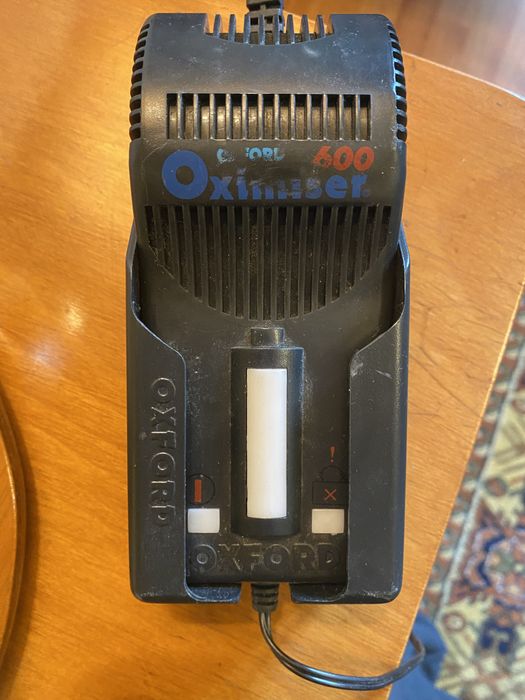 Incarcator pentru accumulator motocicleta