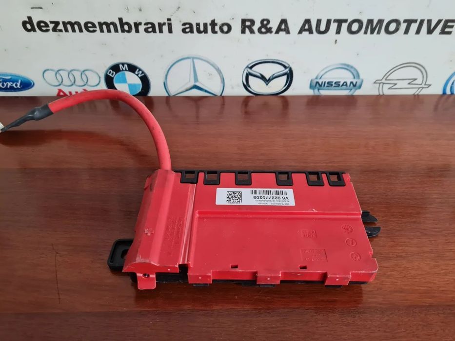 Distribuitor Borna Baterie Bmw F30 F31 Cod  - Dezmembrari Arad