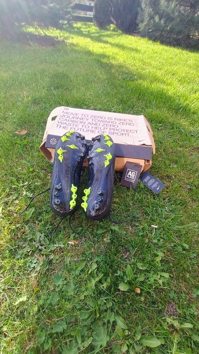 Vând ghete de fotbal Nike Air zoom