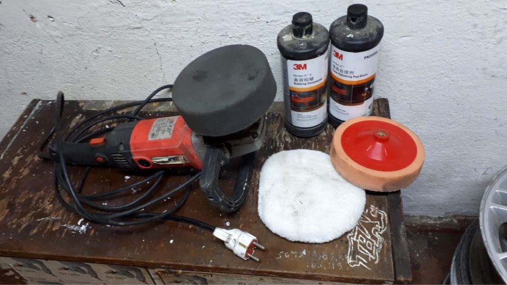 Продам полировочную машинку