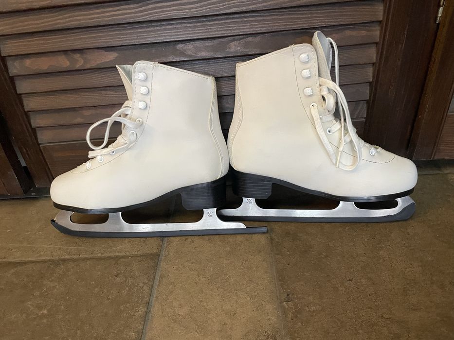 Patine profesionale, marimea 37-38