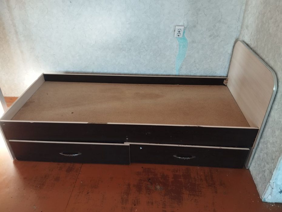 Кровати, ковры и коврики