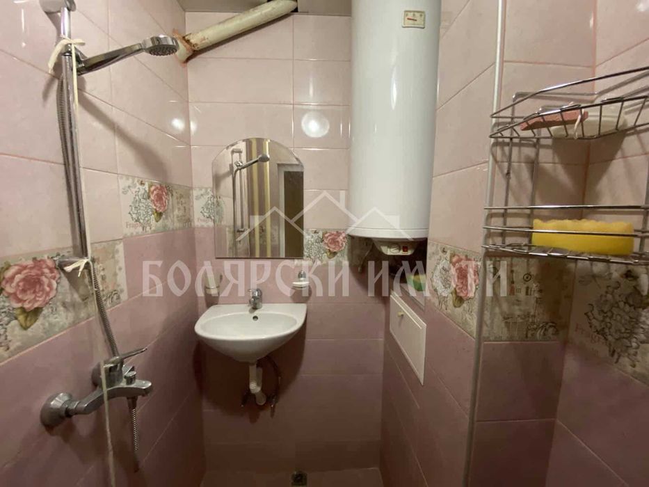 Продава се Тристаен апартамент в Велико Търново, Център - 115 кв.м за 1174 €/кв.м - Снимка #9