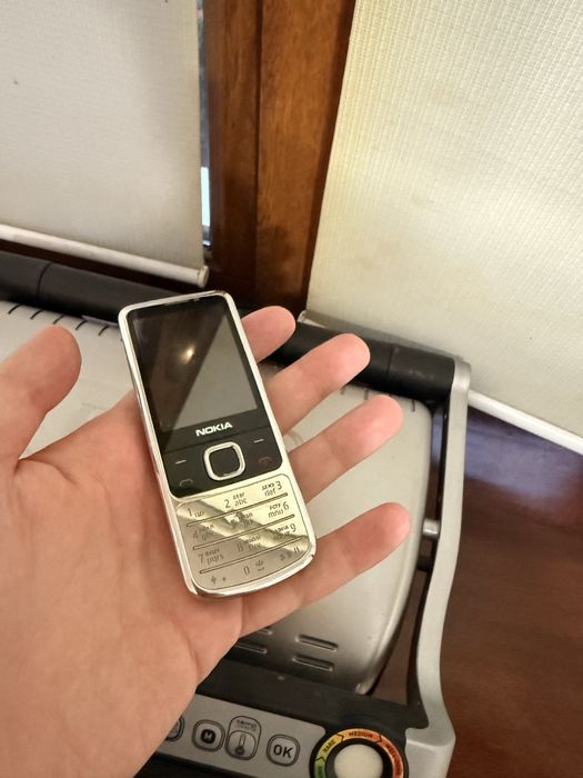 Nokia 6700 легендарный телефон