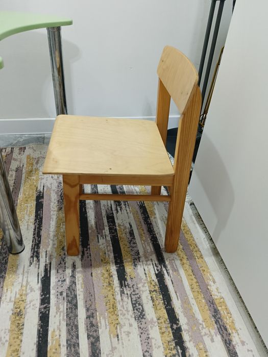Детский стол и стульчик б/у