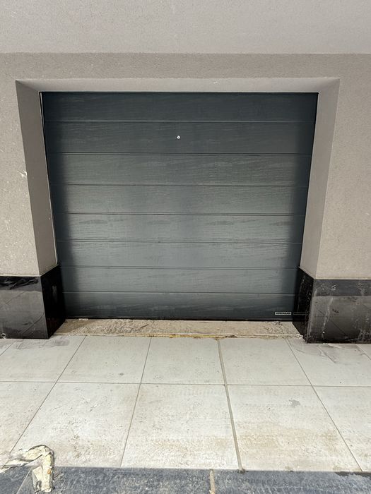 Гараж - широк център