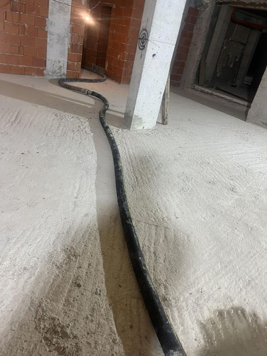 Услуга със стационарна бетон  помпа