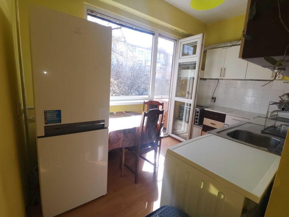 Дава се под наем Двустаен апартамент в София, Дружба 1 - 70 кв.м за 372.3 € - Снимка #2