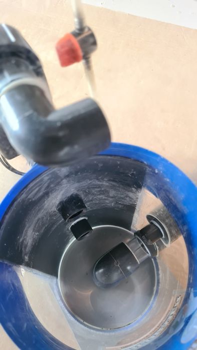 Spumător de proteine pentru acvarii