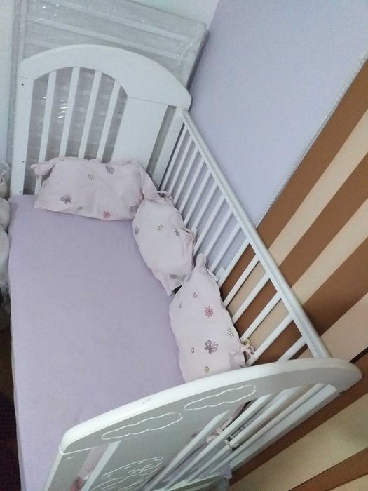 Бебешка кошара с включен матрак+подарък подложка за повиване