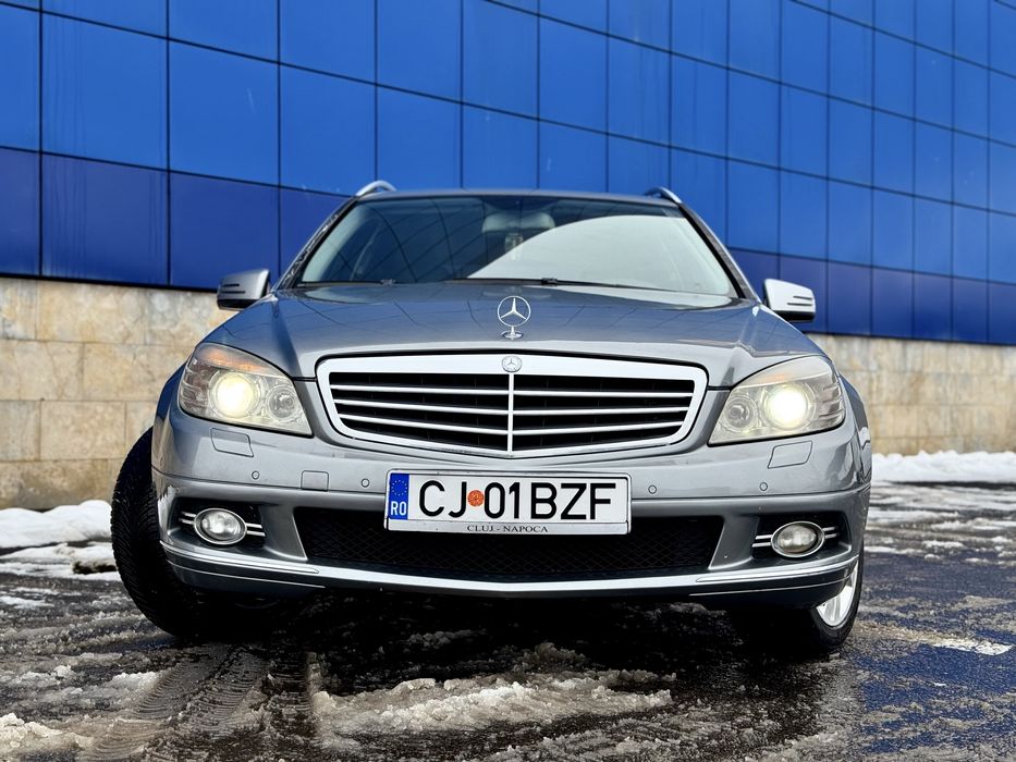 Vand sau schimb Mercedes C220 W204