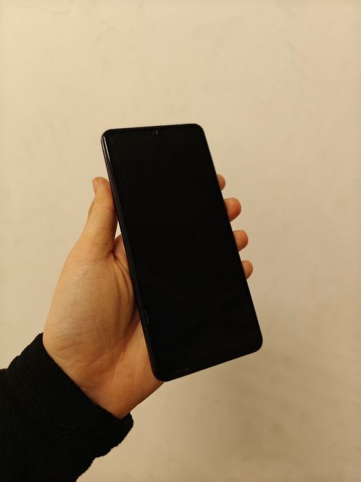 Телефон Samsung A31