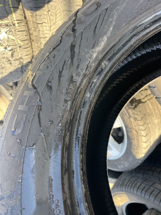 Гуми 235 65 17 Champiro