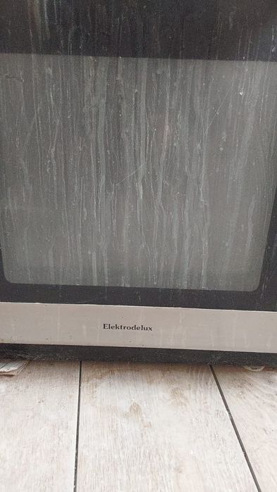 Газовая плита Electrodelux.