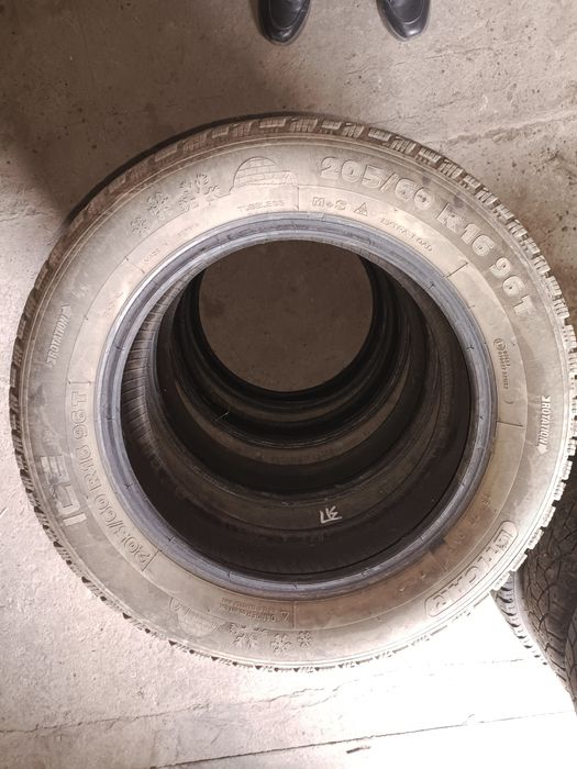 Продам зимние шины