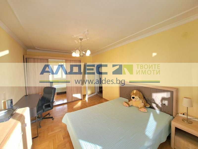 Дава се под наем Двустаен апартамент в София, Медицинска академия - 69 кв.м за 515 € - Снимка #12