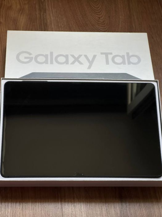 Planshet sotiladi - Samsung Galaxy Tab S7 fe