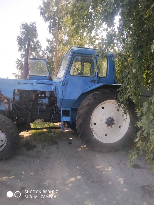 Продам МТЗ-80 с жаткой. Плуг 4-х корпусный.