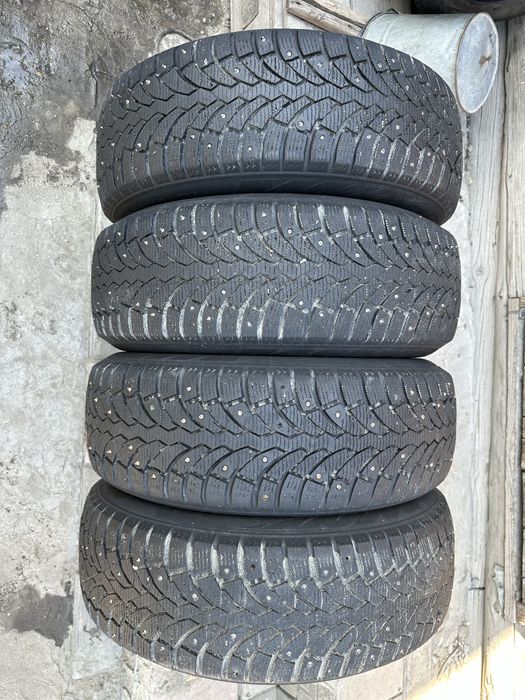 Продам зимние шины 195/65 15 Formula
