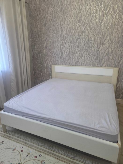 Кровать двухспальная