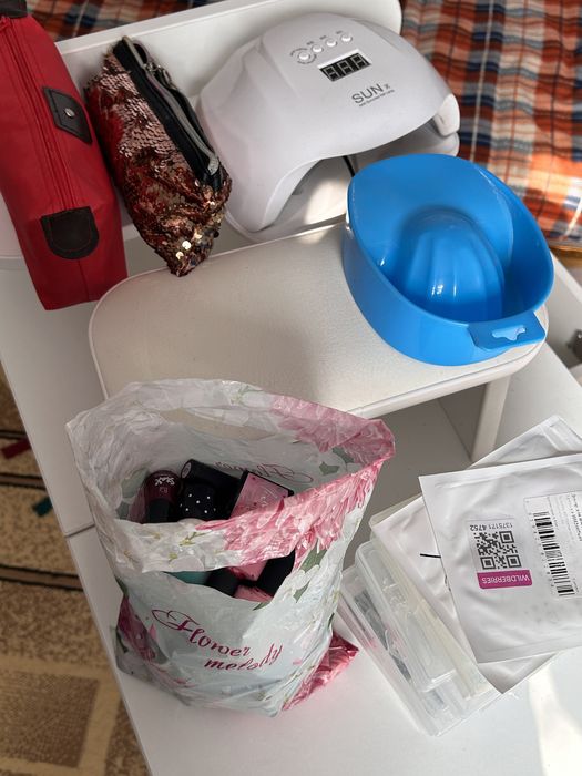 продам маникюрный столик