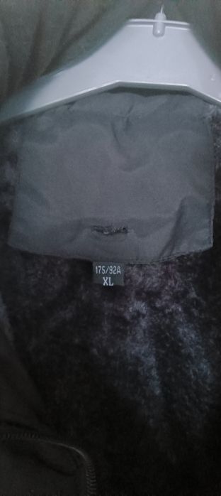 Зимняя тёплая куртка