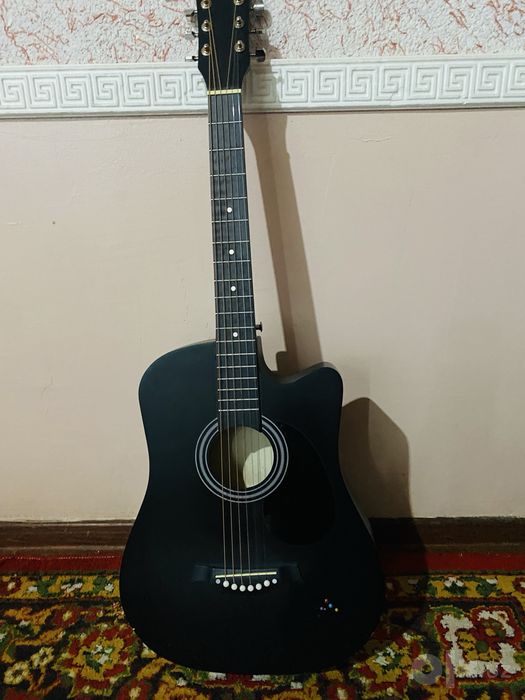 arzonga akustik gitara bor