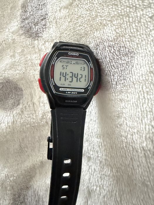 Часы Casio 5000 тенге
